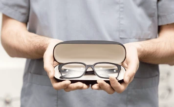 Что значат плюс и минус в очках фото